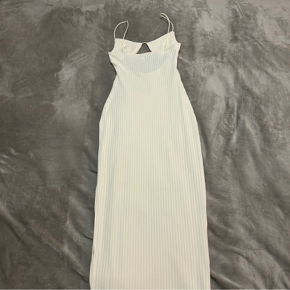 Princess Polly Haden Cut Out Maxi Dress - Picture 5 of 6